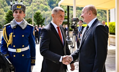 Andrej Babiš a Ilham Alijev v Ázerbájdžánu