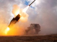 Střelba z M142 HIMARS