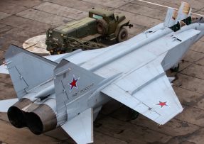 MiG-31 při tankování