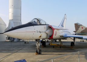 Mirage 4000