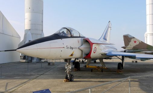 Mirage 4000