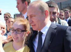 Vladimir Putin mezi lidmi
