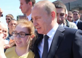 Vladimir Putin mezi lidmi