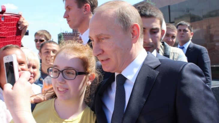 Vladimir Putin mezi lidmi