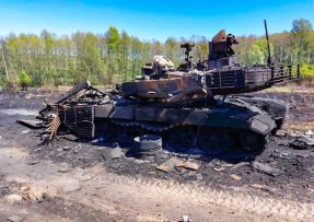 Zničený ruský T-90M