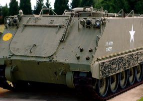 M113