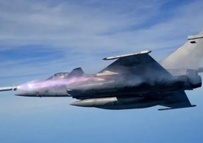 Rafale odpaluje střelu