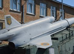 Tu-141