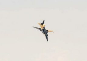 Tupolev Tu-22M3 padá střemhlav dolů