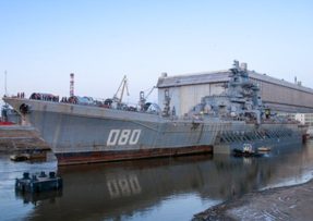 Ruská loď Admiral Nachimov