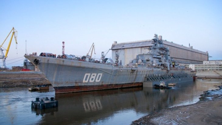 Ruská loď Admiral Nachimov