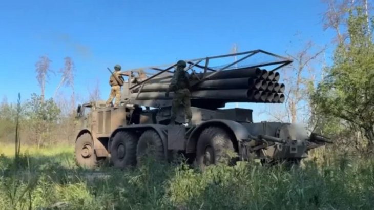 BM-27 Uragan ruského dělostřelectva