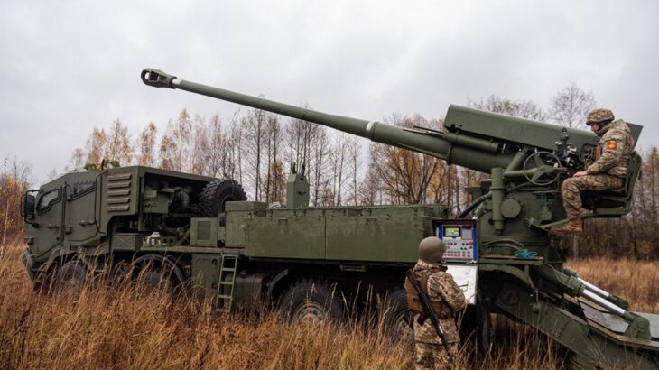 Ukrajinská houfnice 2S22 Bohdana na podvozku Tatra T815