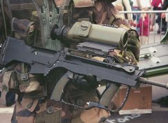 Puška FAMAS
