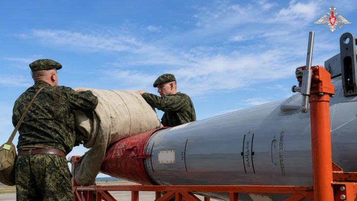 Příprava rakety Kinžal