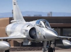 Mirage 2000 na základně