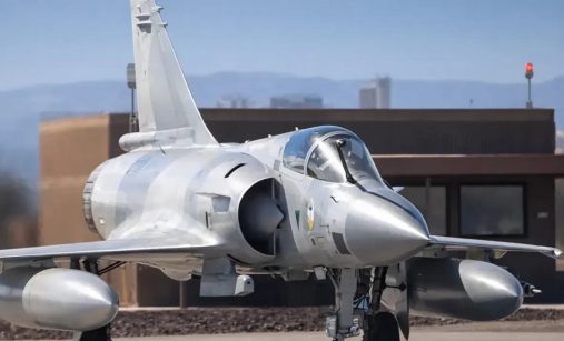 Mirage 2000 na základně