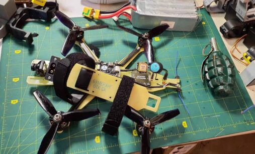 Dron Bumerang