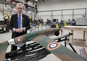 Dron Shark v britských barvách