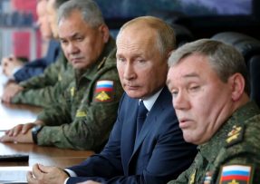 Putin, Šojgu a Gerasimov