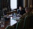 Zelenskyj jedná s vojenskými veliteli