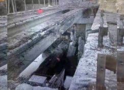 Zničený most v Novoazovsku