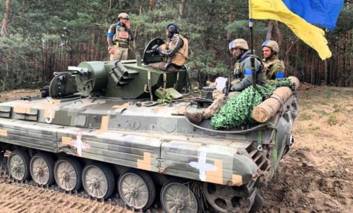 Ukrajinští vojáci na BMP-1