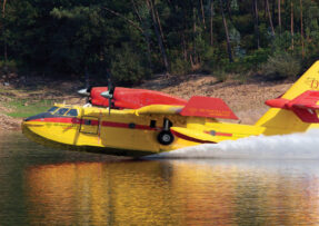 Canadair 515