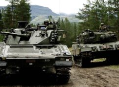CV90 a Leopard 2A4