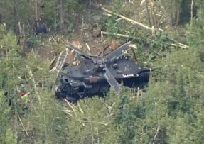 Vrtulník MH-60 Black Hawk 160. pluku speciálních operací po havárii