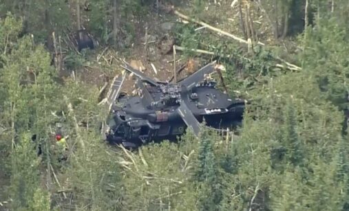 Vrtulník MH-60 Black Hawk 160. pluku speciálních operací po havárii