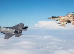 F-35I Adir a F-16I Sufa