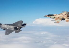 F-35I Adir a F-16I Sufa