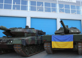 Leopard 2 a Stridsvagn 122
