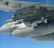 Řízená bomba GBU-75 na Super Hornetu