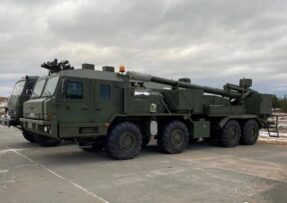 Ruská houfnice 2S44 Giatsint-K