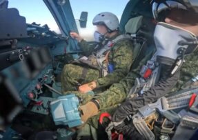 Ruští piloti Su-34