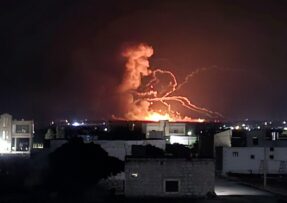 Aleppo po výbuchu muničního skladu na vojenské základně