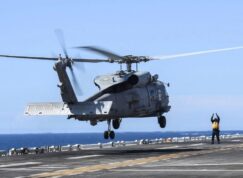 Americký vrtulník MH60R Seahawk