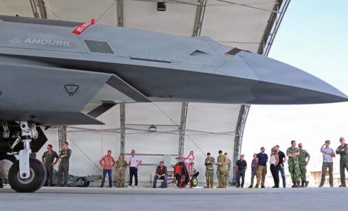Anduril YFQ-44A Fury v hangáru