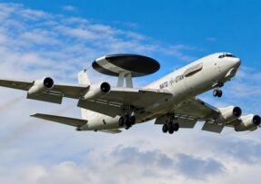 Boeing E-3 Sentry AWACS