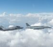 F-35 a YFQ-44A