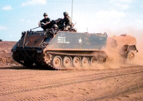 M113
