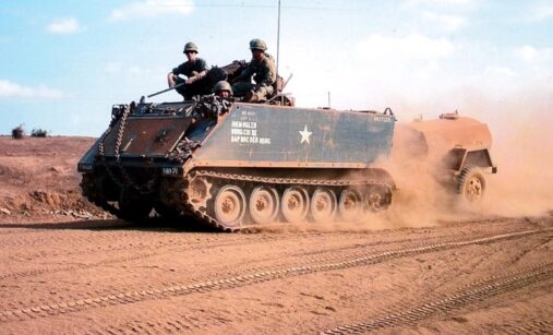 M113