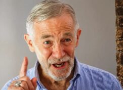 Ray McGovern, bývalý analytik CIA