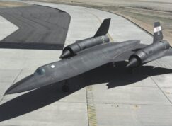 SR-71 Blackbird