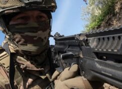 Ukrajinský voják s ARX160