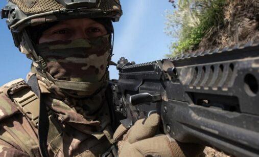 Ukrajinský voják s ARX160
