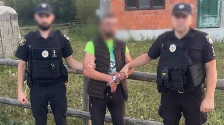 Zatčený ukrajinský voják poté, co hodil granát