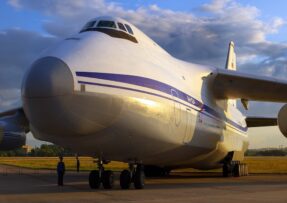 An-124 Ruslan v Rusku